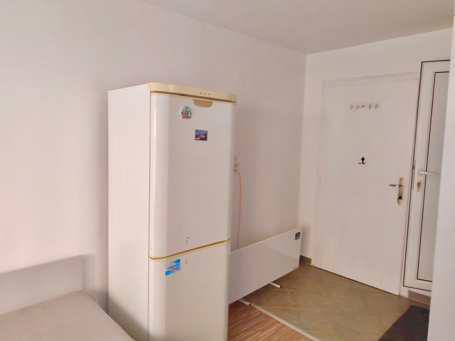 Дава се под наем Едностаен апартамент в Благоевград, Идеален център - 20 кв.м за 127.5 € - Снимка #2