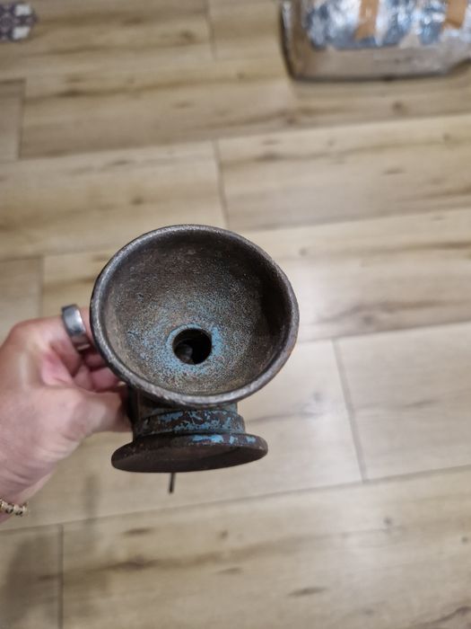 Masini de tocat vechi