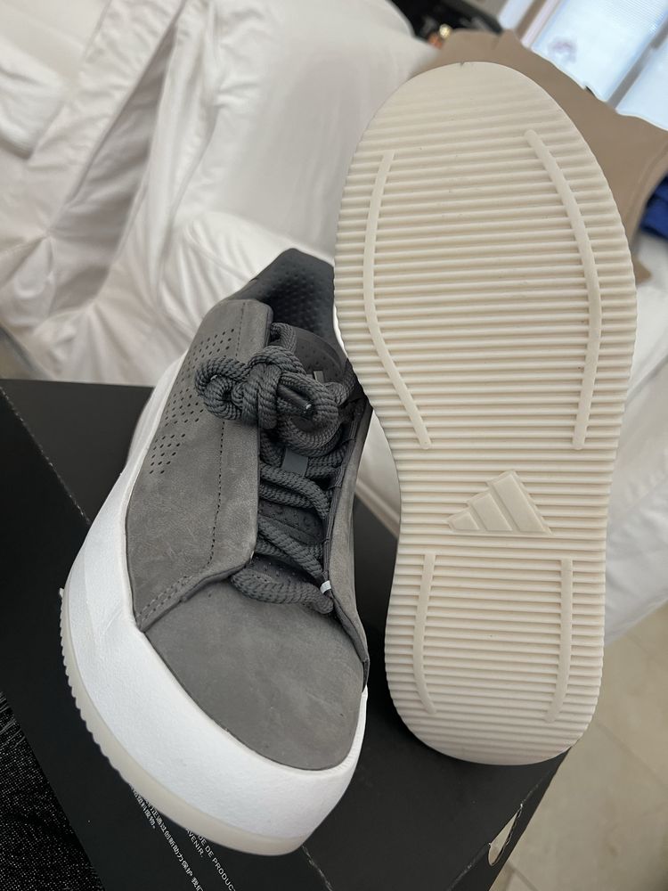 Adidas маратонки