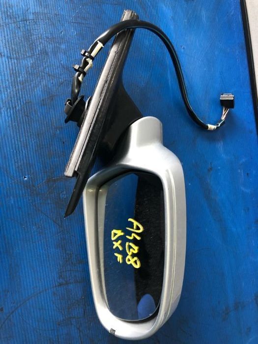 oglinda dreapta fata 9 pini audi a4 b8