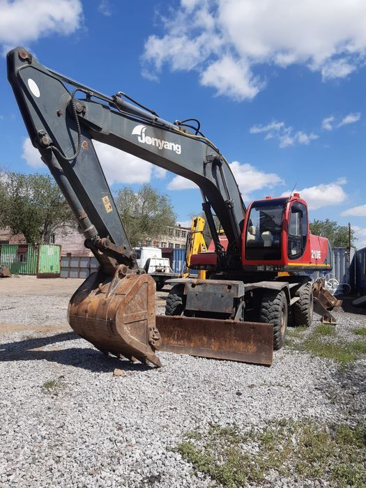 Продам колёсный экскаватор Jonyang JYL 210 E