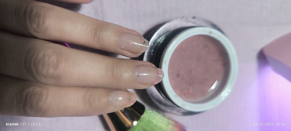 Manichiura curata si simpla