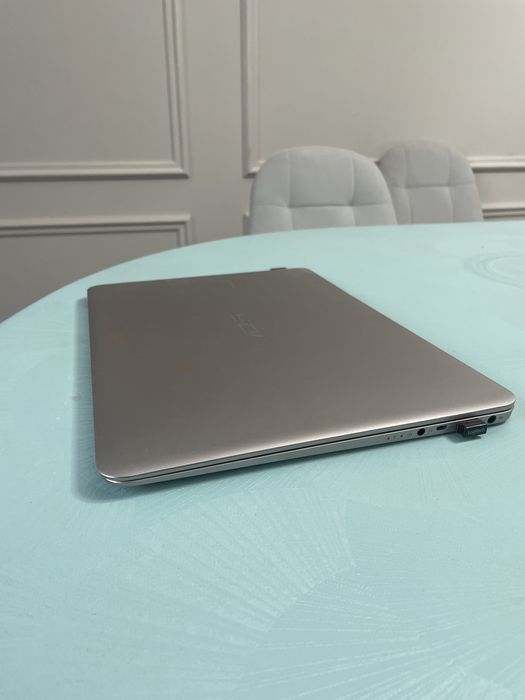 Ультрабук ноутбук