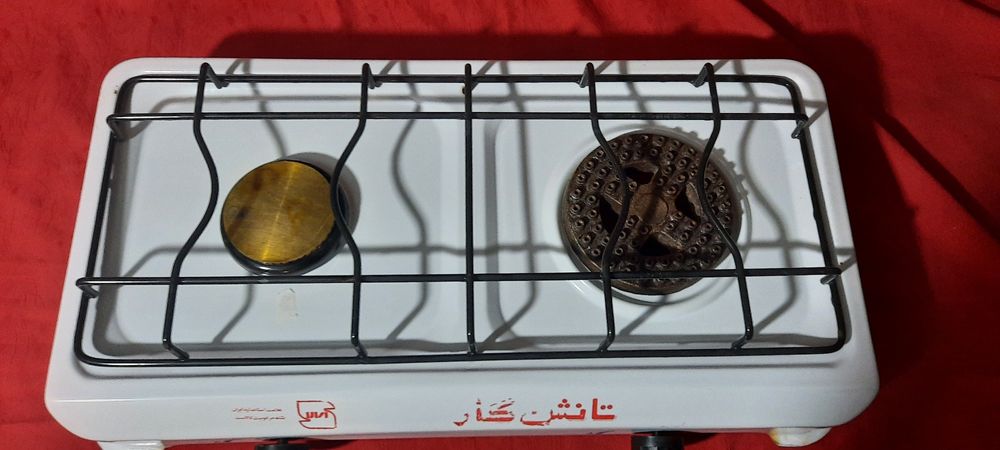 Продаётся настольная газовая плита.