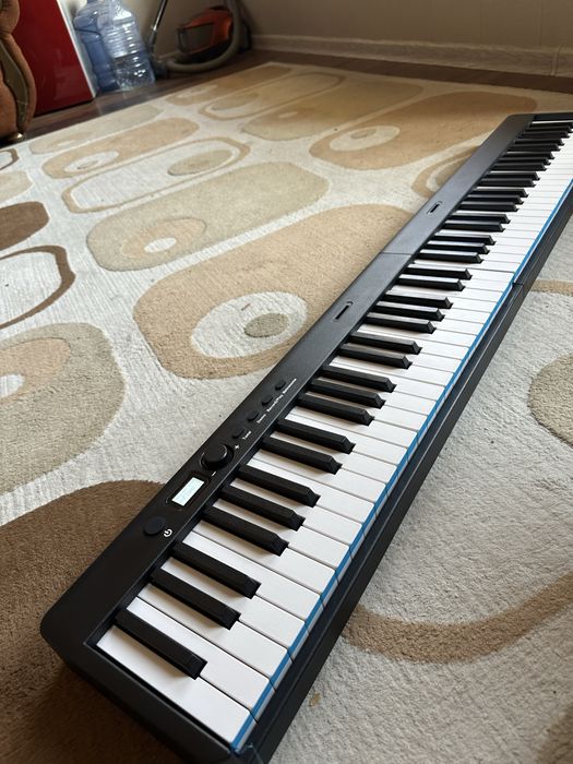 Прадаётся пианино