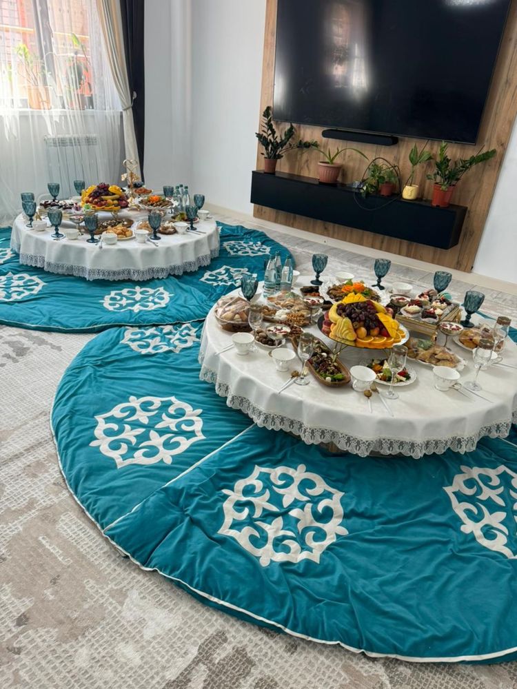 Арендаға дөңгелек стол дастархан,көрпе, ыдыс аяғымен беріледі