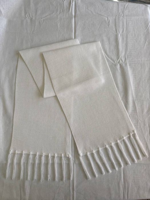 Sharf kashne rangi oq qishga mos