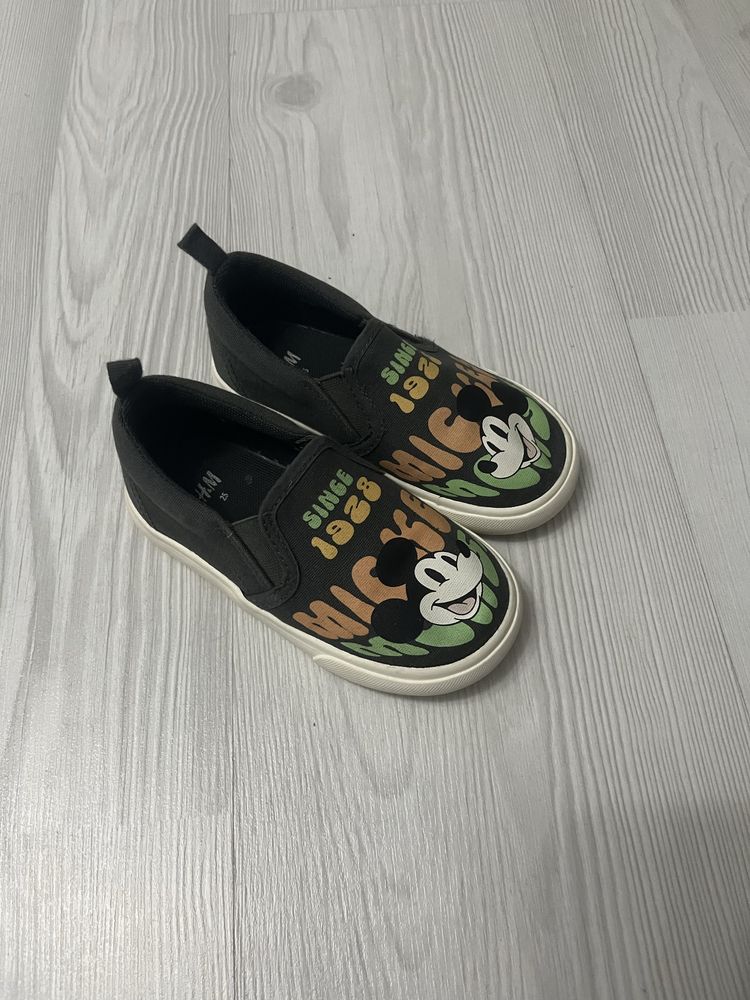 Tenesi marimea 25 cu Mickey