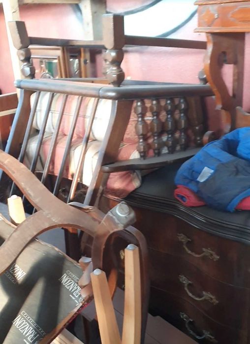 Vând stoc mobila second hand import Italia