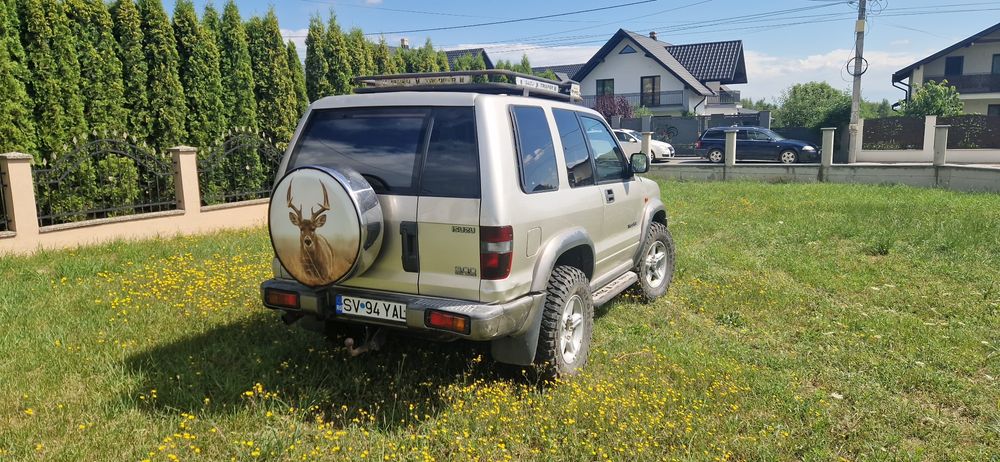 Isuzu trooper 2002 Nissan Toyota