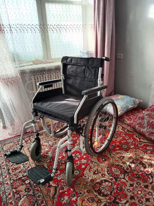Инвалидная коляска