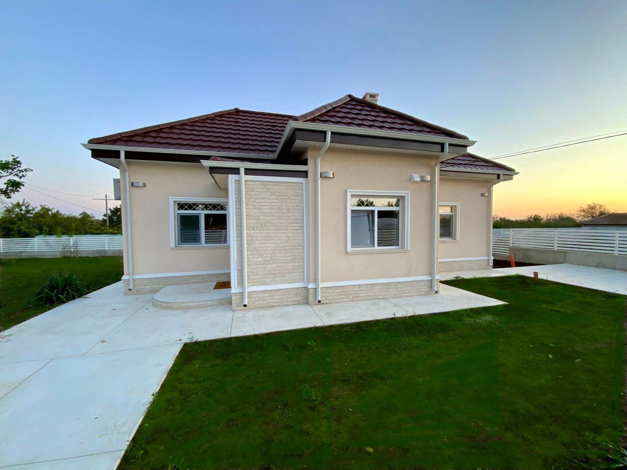 Продава се Къща в Добрич, в.з. Лозята - 80 кв.м за 3313 €/кв.м - Снимка #9