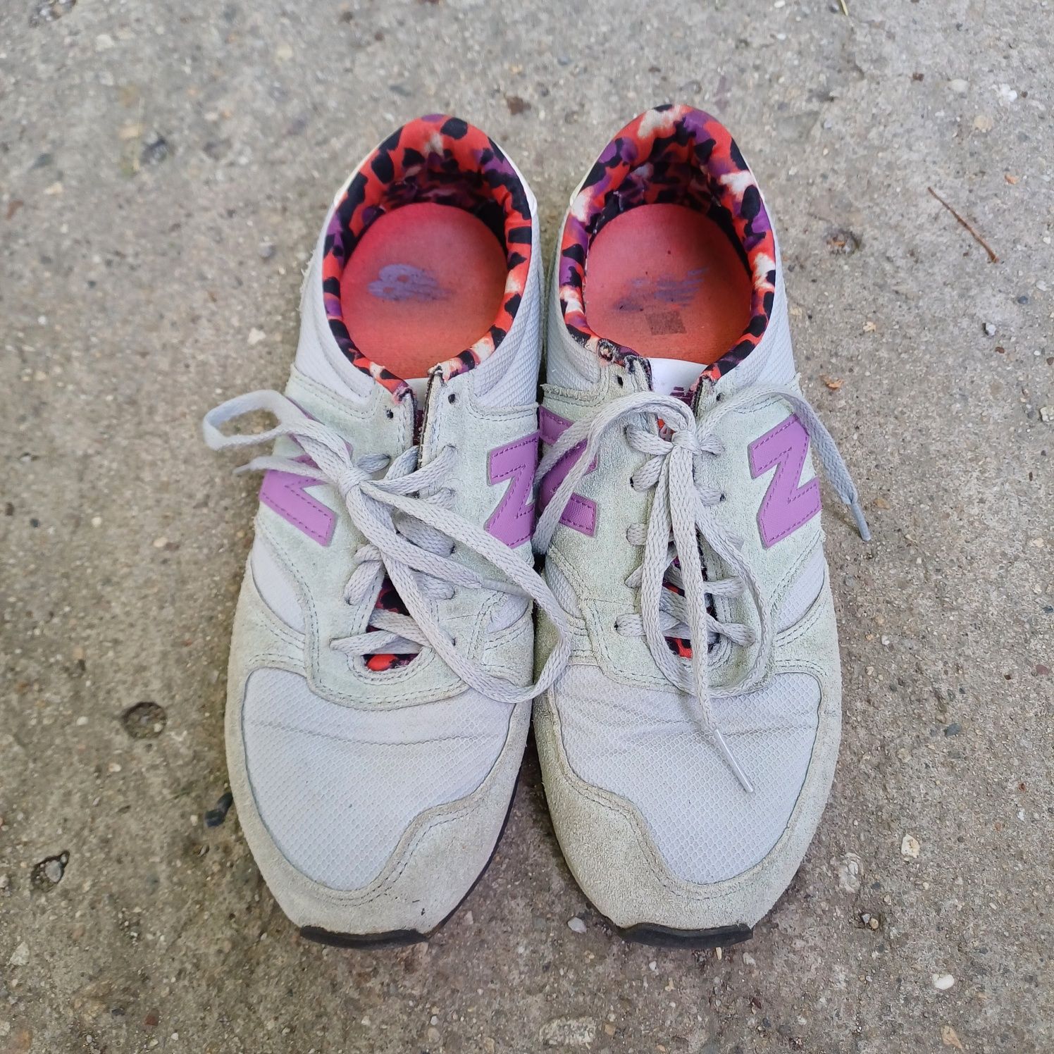 New Balance  420