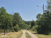 Teren situat la lizirea padurii Balotesti,langa case noi,37500 euro