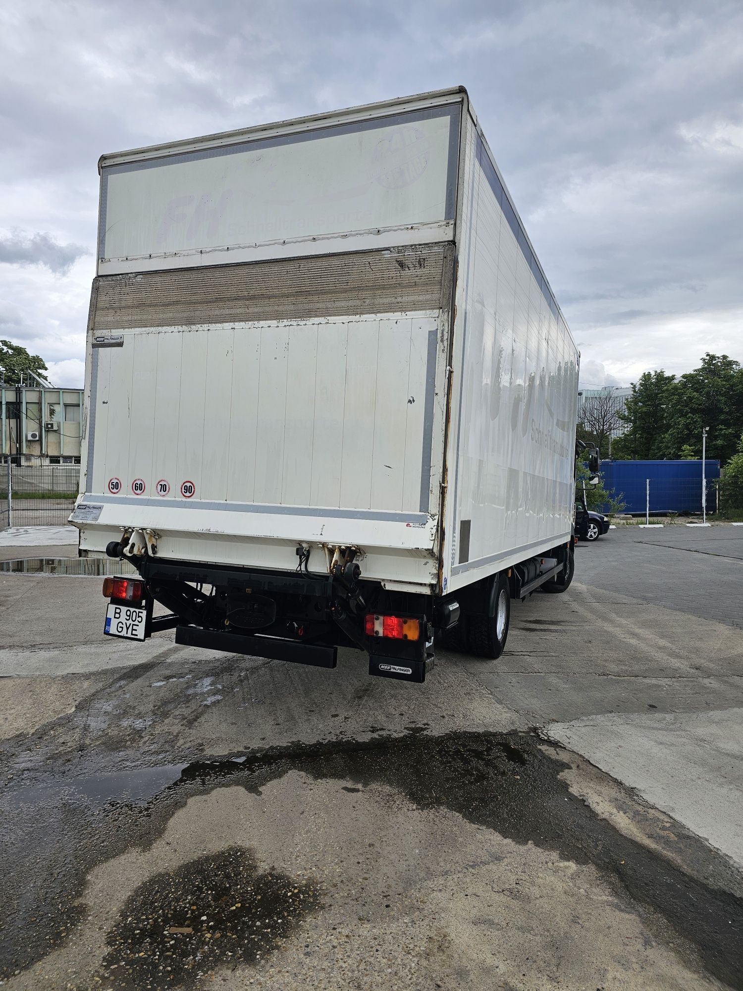 Man tgl /impecabil