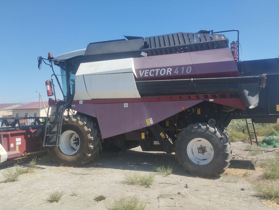 Камбайн сотилади