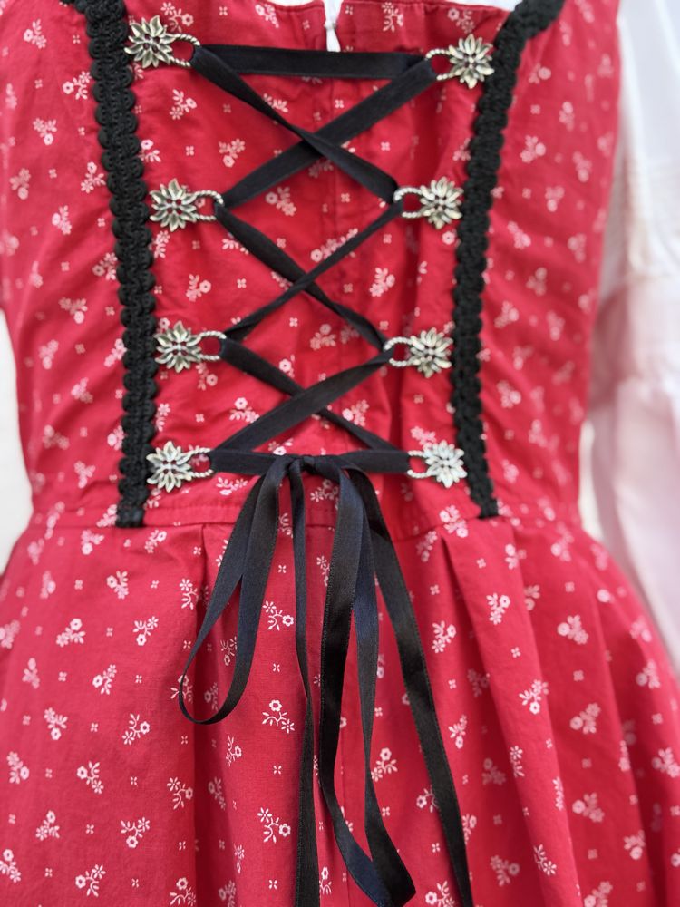 Rochie Dirndl rosie din bumbac