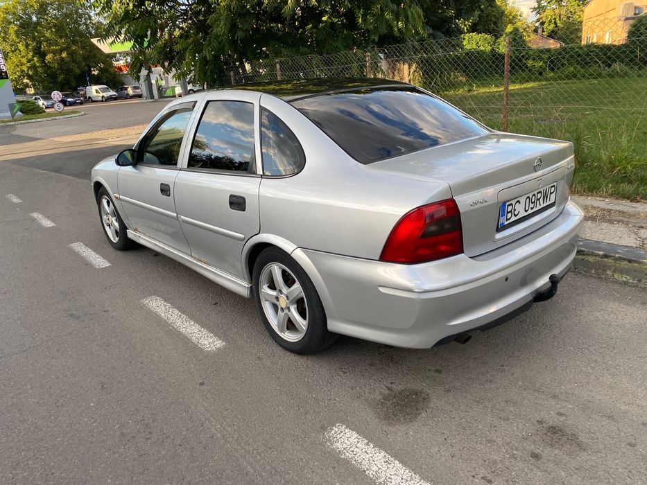 Opel Vectra B – 2001, 1.6 16V Benzină + GPL, nefumători
