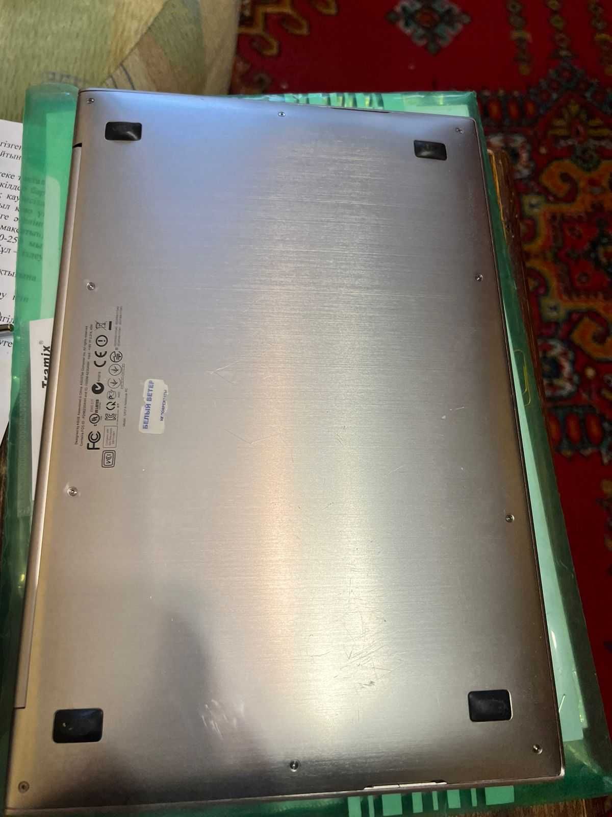 Ультрабук ASUS Zenbook Prime UX21A с IPS-дисплеем.