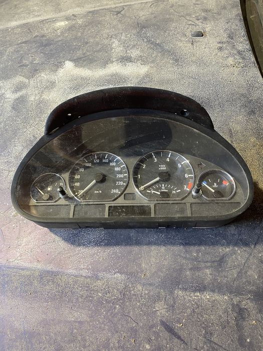 ceasuri bord bmw e46 325i