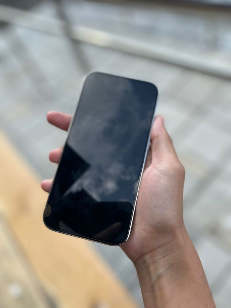 Iphone 14 pro продам
