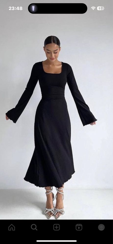 Платье черное с завязками
