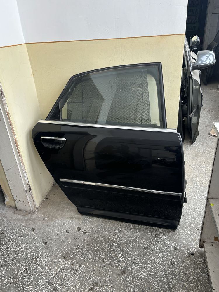 Audi A8 S8 D3 врати