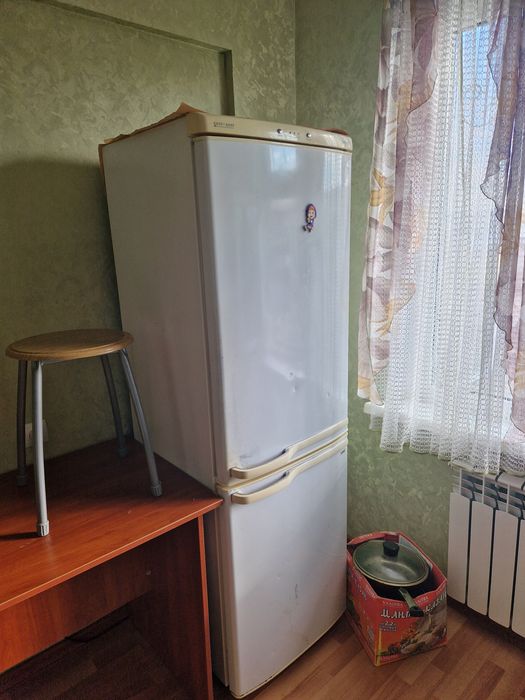 Продам холодильник