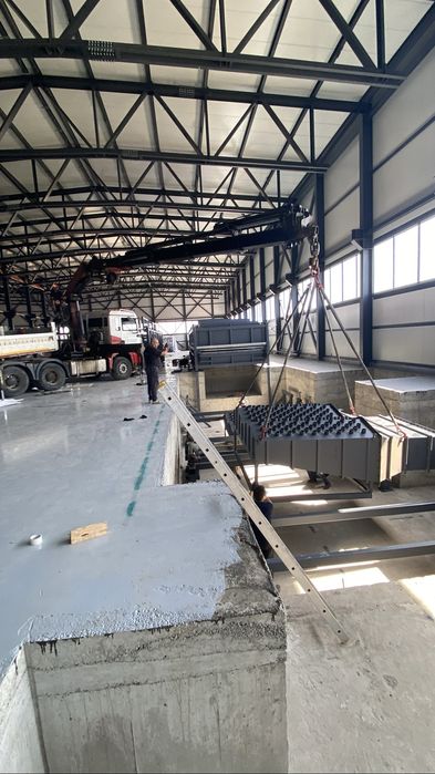 Automacara/macara de inchiriat/servicii macara/platforma utilaje