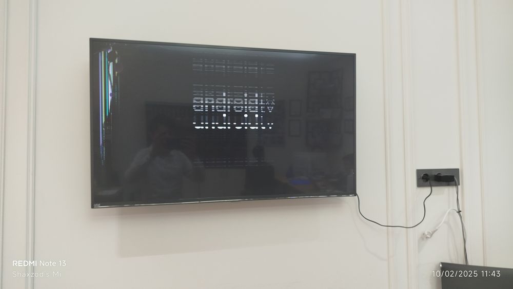 Smart televizor Artel 44'