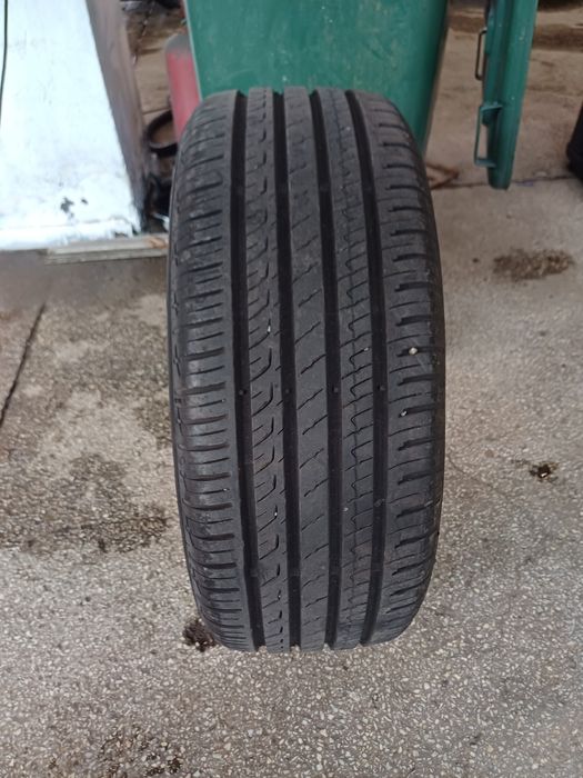Anvelope vara Barum Bravuris 215 55 R17,rulate 1000 km!