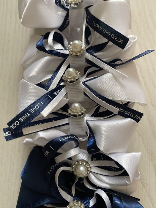 Продам новые резинки-бантики для школы