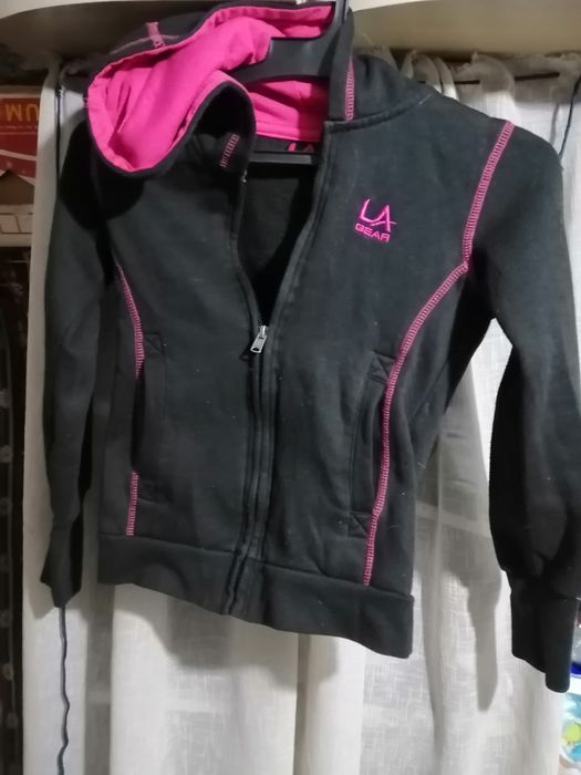 Суичър горница по 7 лева бройката