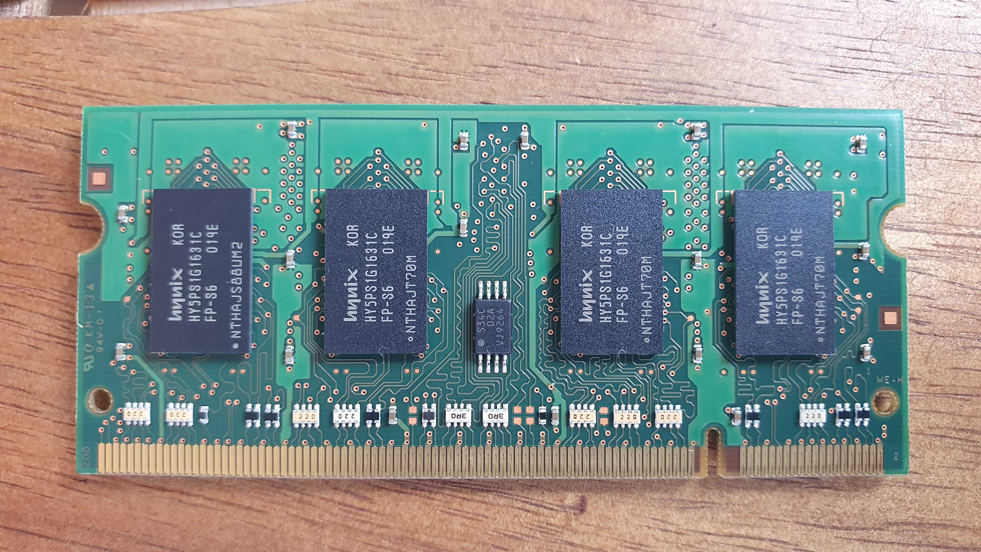 DDR2 Notebook Ram: 1GB Hynix HYMP112S64CP6-S6 AB
