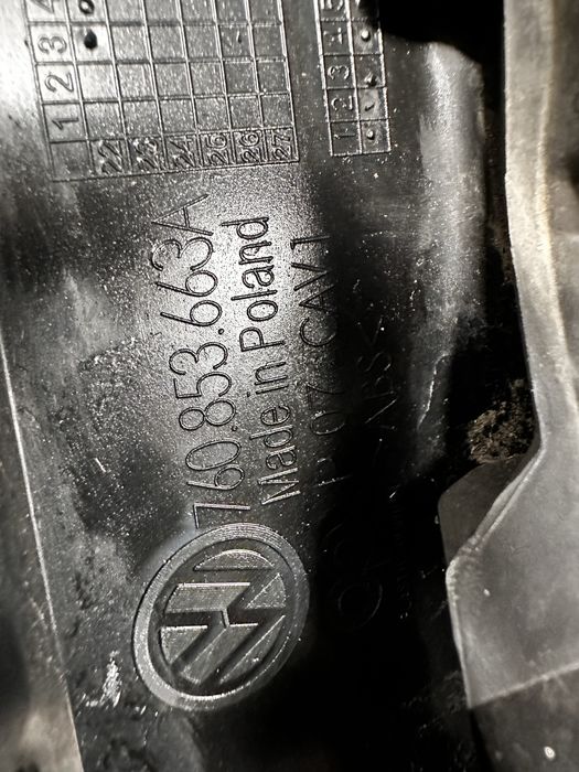 Grilă stânga bară față vw touareg 3 r linne.