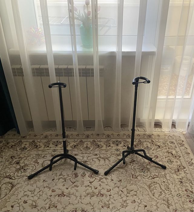 Продам подставку под гитары