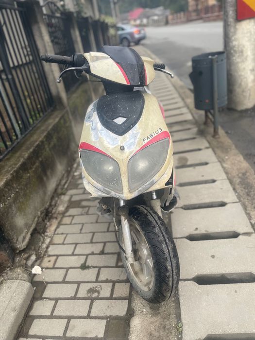 Se vinde scuter stare bună