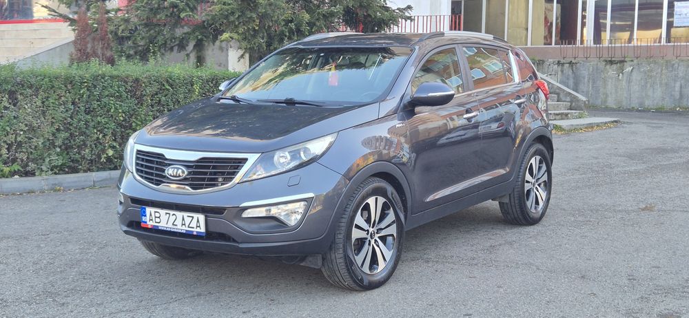 Kia Sportage 2.0 CRDI * 4X4 * Navigatie * Piele *