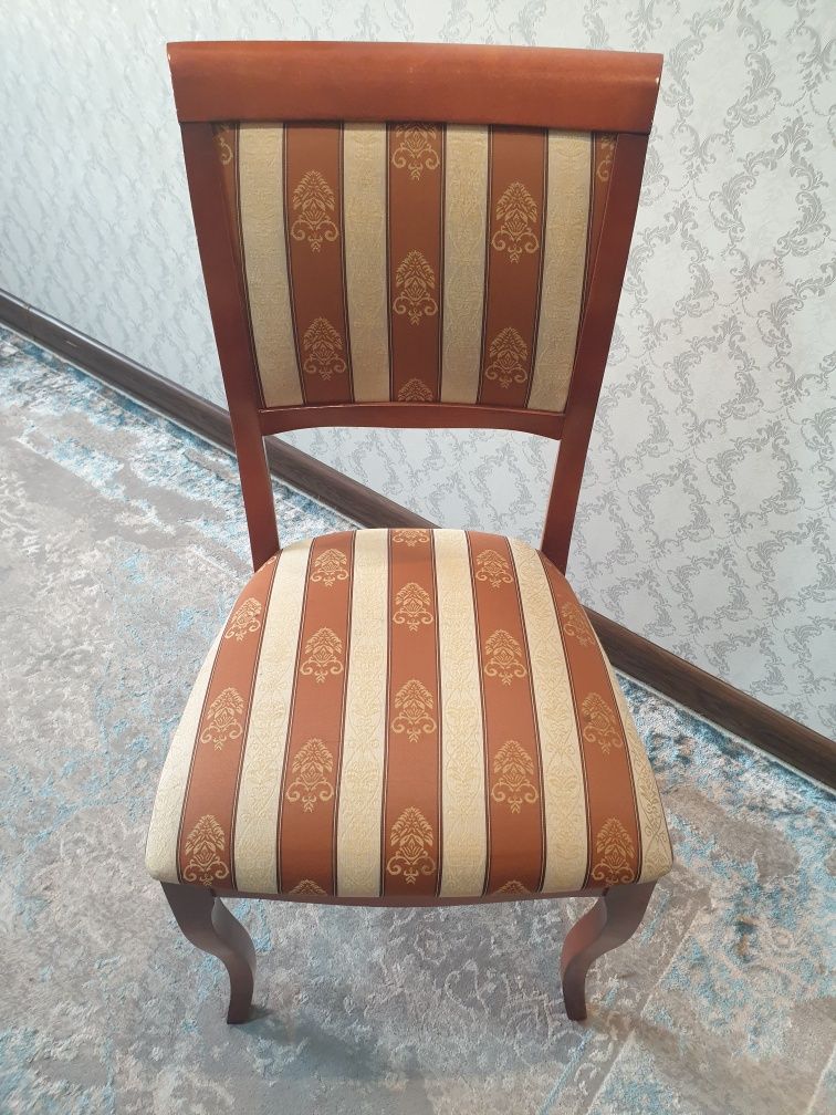 Продам стулья 6 штук