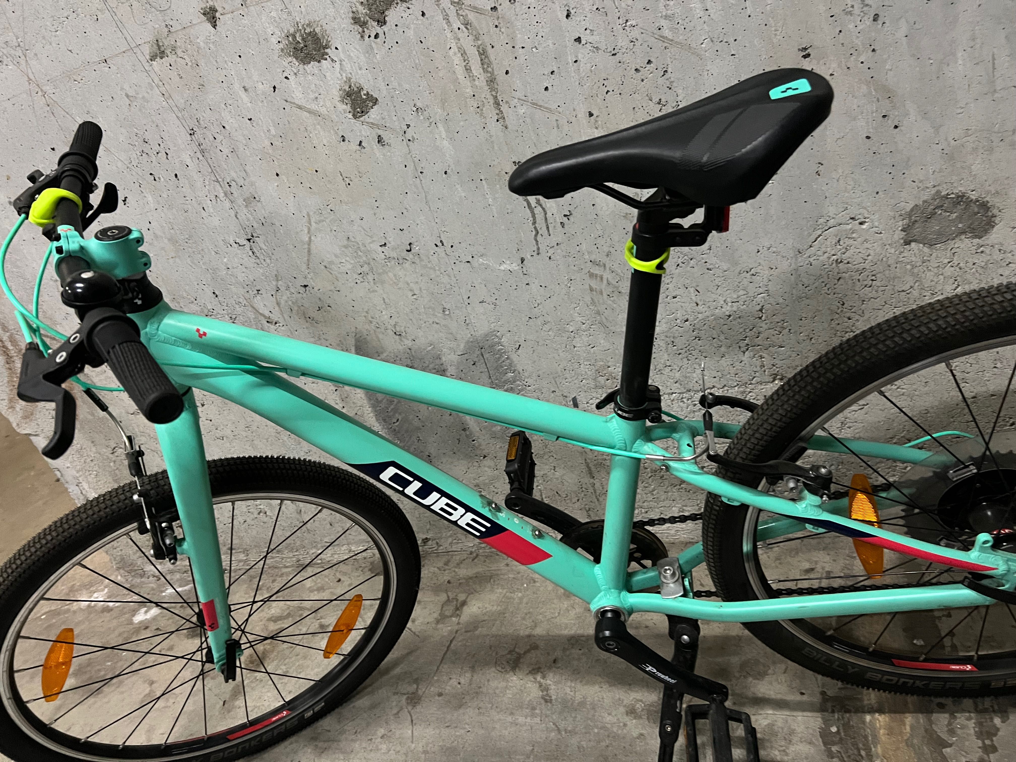 Bicicleta CUBE 240 SL