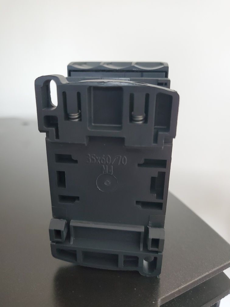 Ел. Контактор Schneider Electric