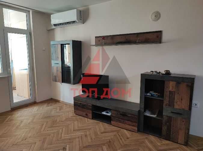 Дава се под наем Тристаен апартамент в Варна, Колхозен пазар - 98 кв.м за 484.5 € - Снимка #3