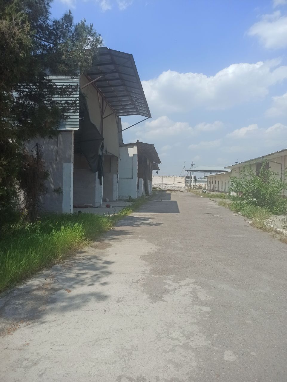 Продаётся 2,2 га. производственная база.