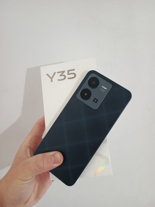 Продам телефон Vivo Y35