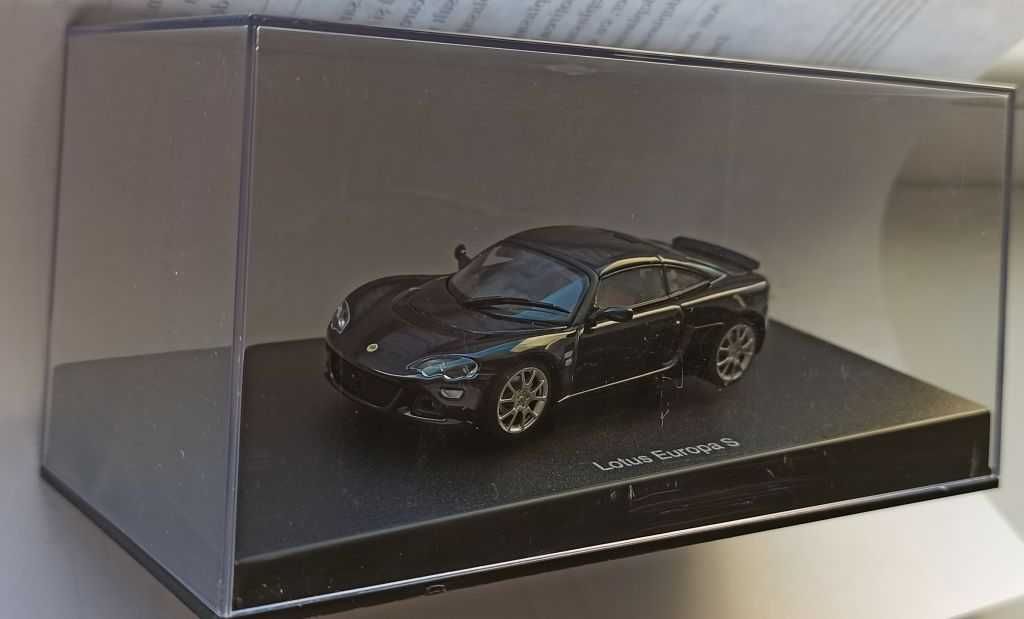 Macheta Lotus Europa S (Type 121) 2006 negru - AutoArt 1/43