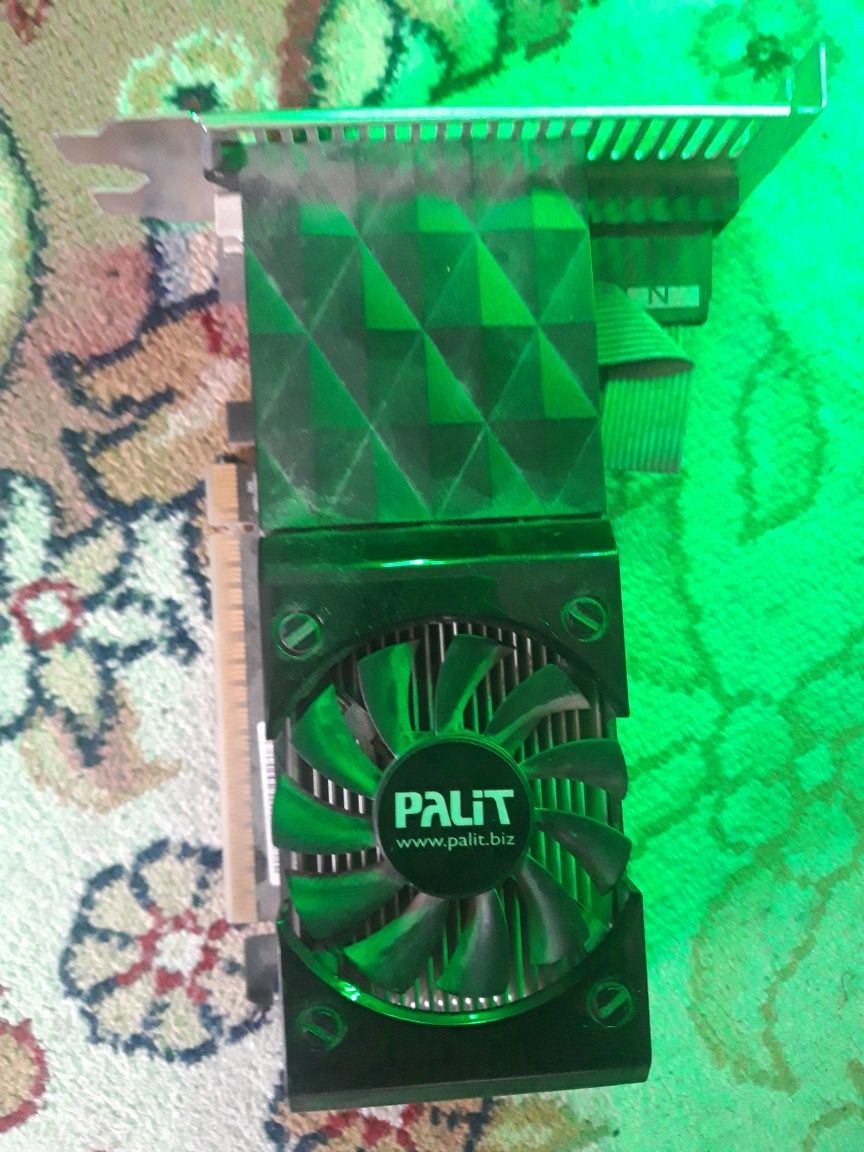 продам видеокарту Gt630  DDR3 128B
