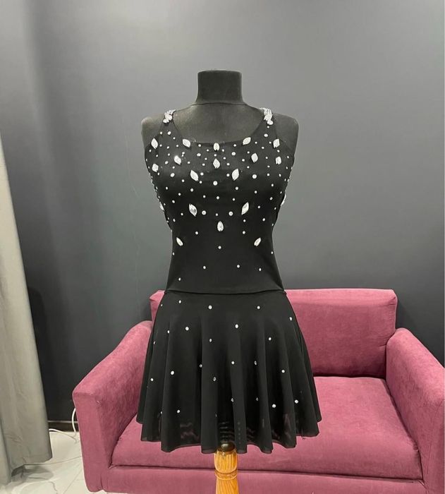 Продам платье для фигуристки