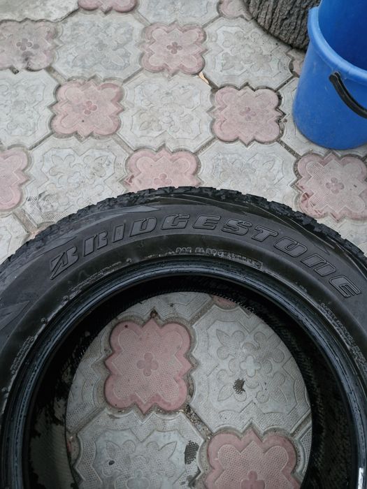 Зимние шины Bridgestone blizzak dm-v1 r18