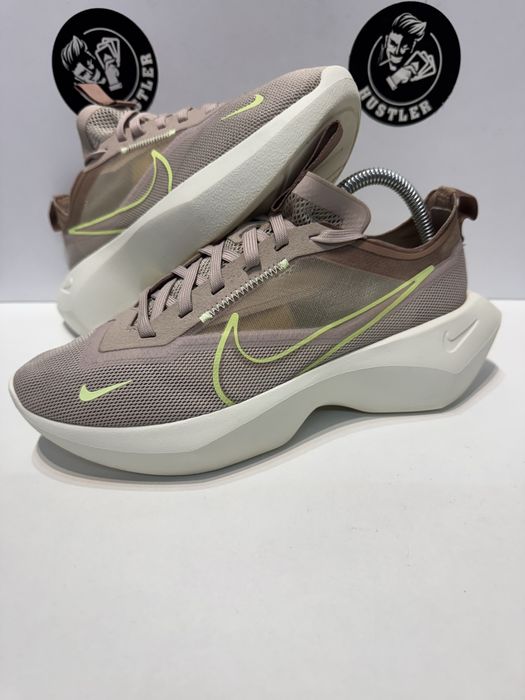 Маратонки NIKE VISTA .Номер 39