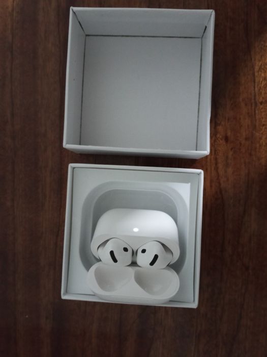 Продам Bluetooth наушники A-pods 4